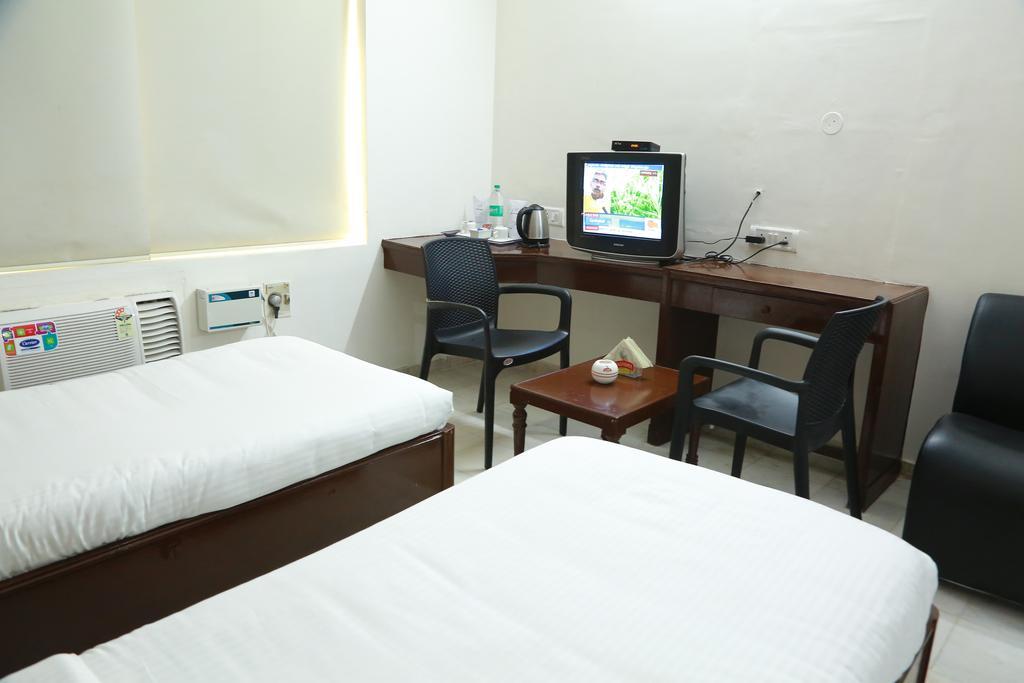 Hotel Shridevi Park Madras Buitenkant foto