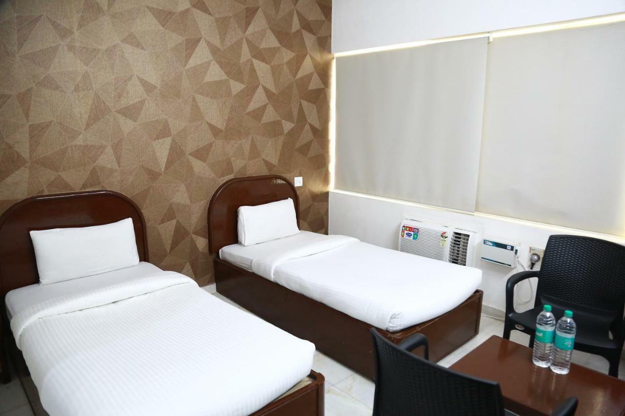 Hotel Shridevi Park Madras Buitenkant foto