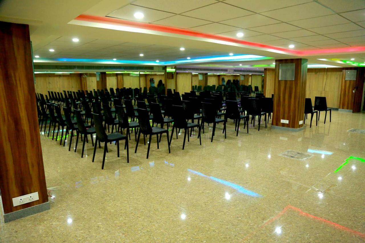 Hotel Shridevi Park Madras Buitenkant foto